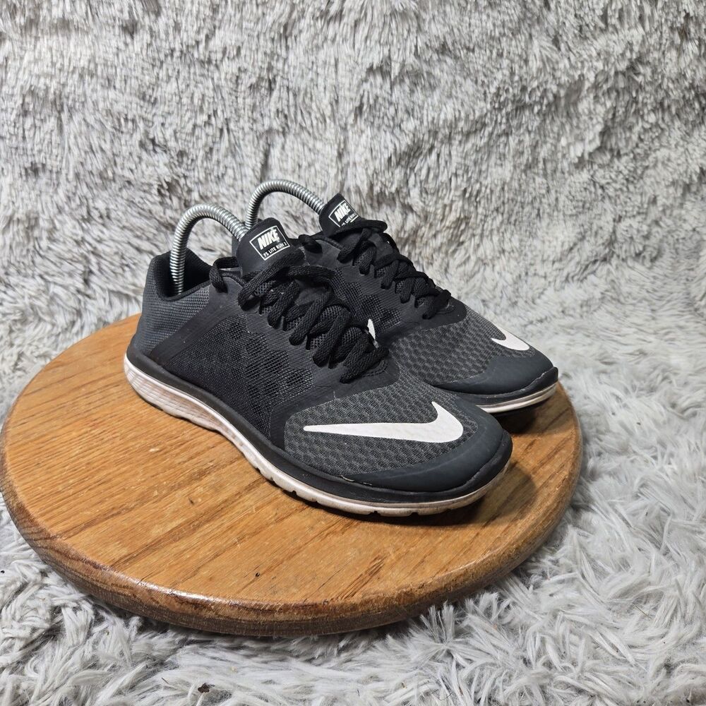 Nike FS Lite Run 3 Womens Black Mesh Lightweight Running Sneaker Size 7 Lace Ups